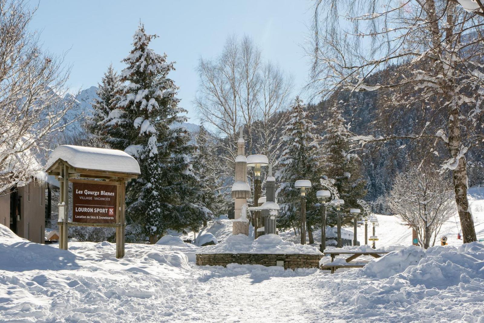 Les Gourgs Blancs - 80M Des Pistes - 6 Personnes Apartment Génos Exterior foto